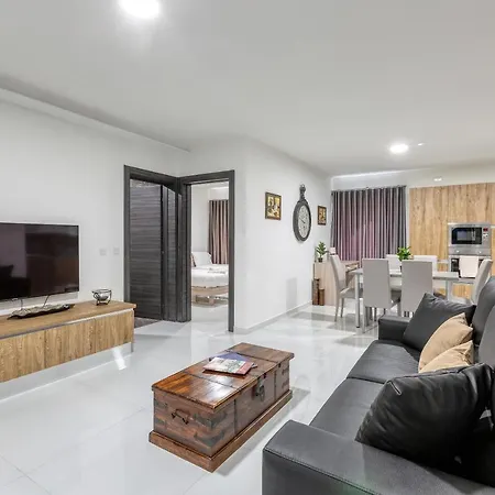 Apartment Wonderful 2br Home, W/ Comfy Sofa, Smart Tv & Wifi By 360 Estates *