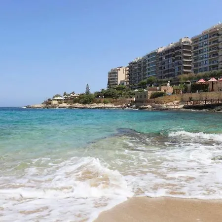 Apartment Wonderful 2br Home, W/ Comfy Sofa, Smart Tv & Wifi By 360 Estates