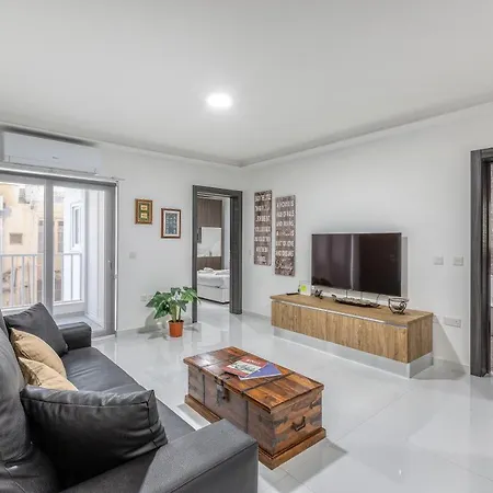 Wonderful 2br Home, W/ Comfy Sofa, Smart Tv & Wifi By 360 Estates Apartment Sliema