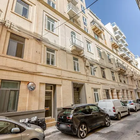 Wonderful 2br Home, W/ Comfy Sofa, Smart Tv & Wifi By 360 Estates