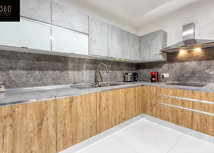 Wonderful 2br Home, W/ Comfy Sofa, Smart Tv & Wifi By 360 Estates Apartament *