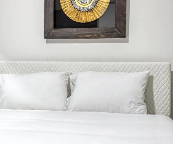 Wonderful 2br Home, W/ Comfy Sofa, Smart Tv & Wifi By 360 Estates Sliema